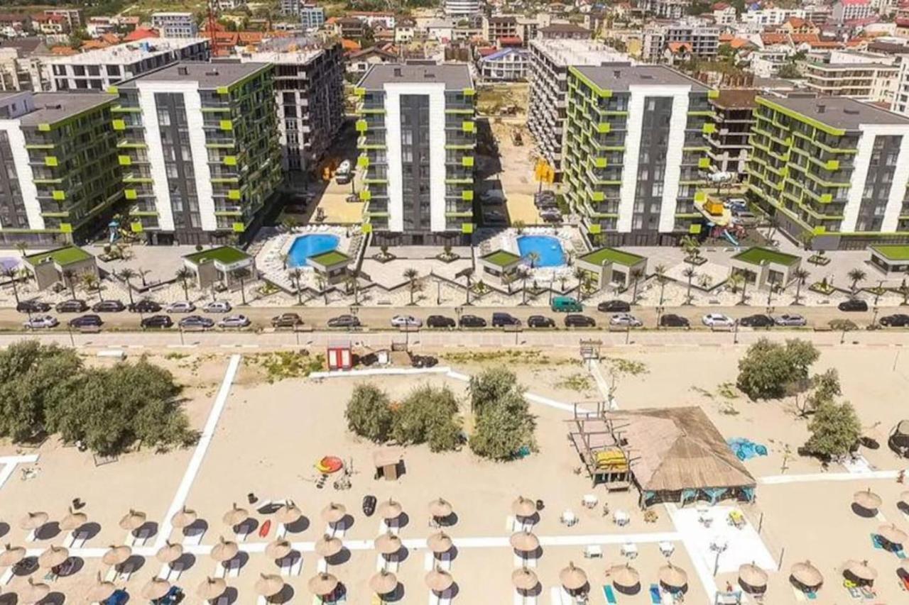 Blue Apartment In Spa N Pool Beach Resort Năvodari Buitenkant foto